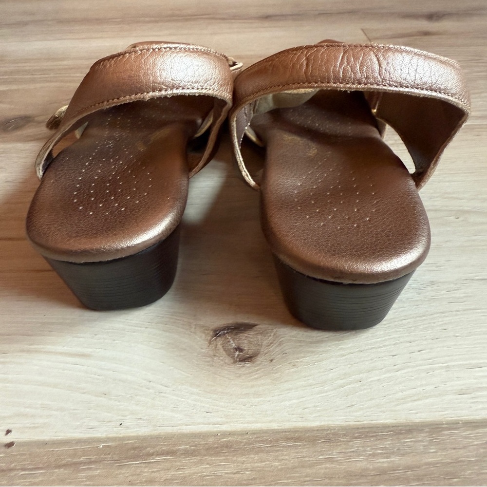 SAS Women's Brown Sandals - Picture 3 of 8